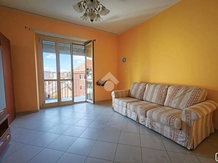 Appartamento trilocale in vendita in Via Damiano Chiesa, Torino