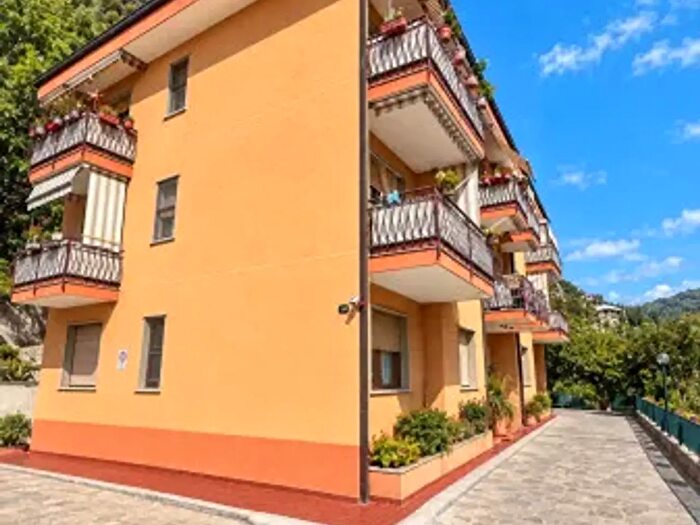 Appartamento quadrilocale in vendita in Via Carlo Gallardi, Ventimiglia