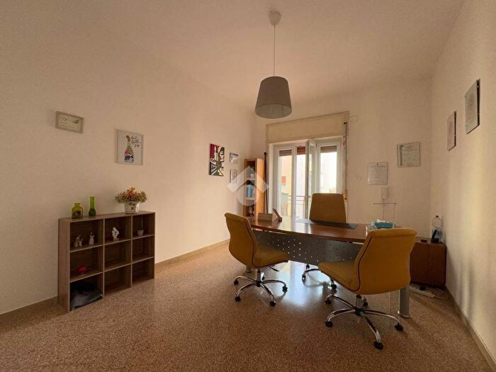 Appartamento con 5 locali in affitto in Via della Libertà, Portici