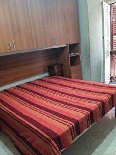 Appartamento trilocale in affitto in Via Settembre, Repubblica, Roma