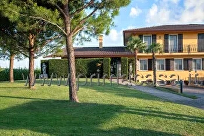 Casa con 13 locali in vendita in Via Cercariolo, Scorze