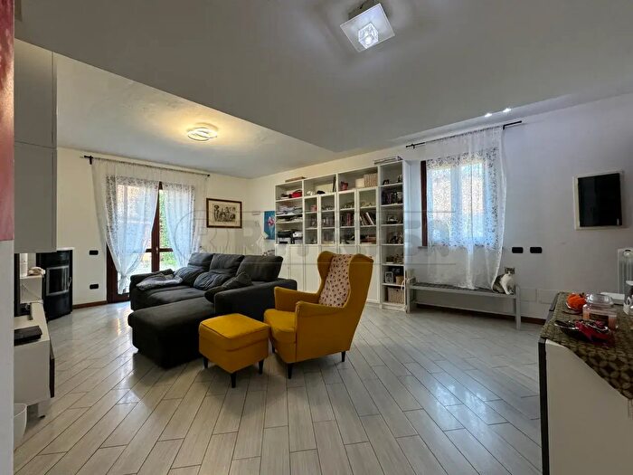 Casa con 5 locali in vendita in Via Piave, Casaletto Ceredano