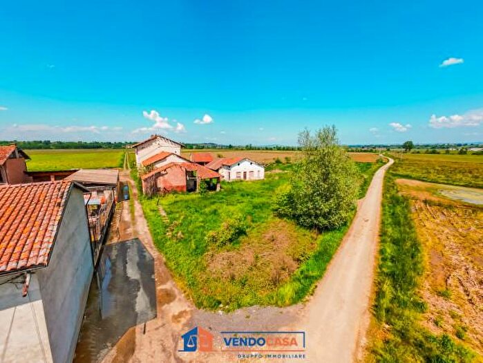 Casa quadrilocale in vendita in Via Levata, Trinita