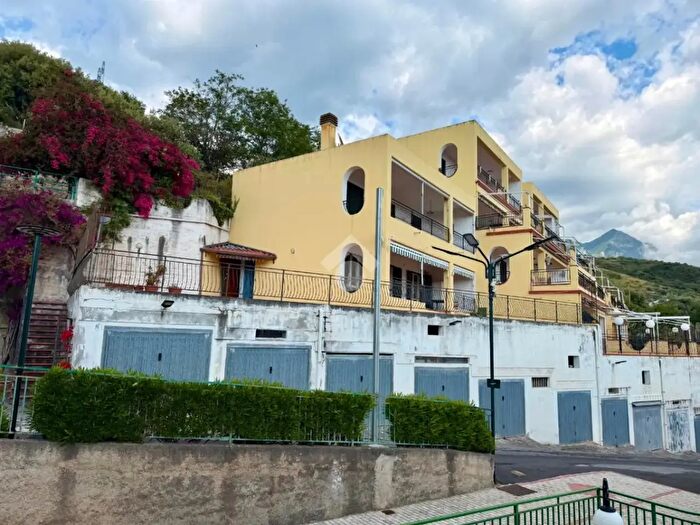 Appartamento bilocale in vendita in Contrada Fragalleto, Diamante