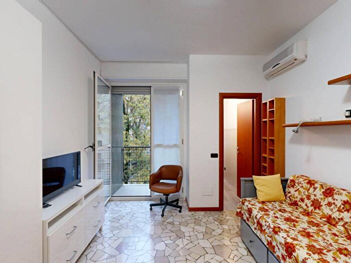 Appartamento monolocale in affitto in Via Pisanello, Gambara, Milano