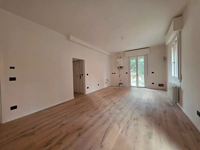 Appartamento quadrilocale in vendita in Via Calzavecchio, Casalecchio Di Reno