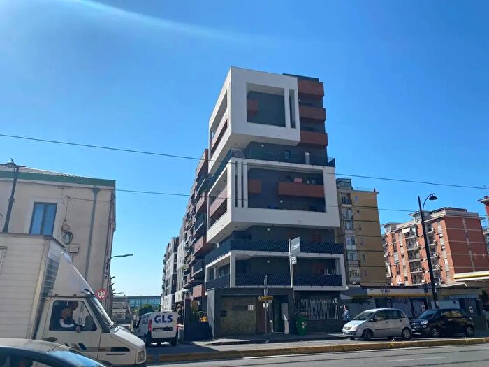 Appartamento monolocale in vendita in Via della Stadera, Napoli
