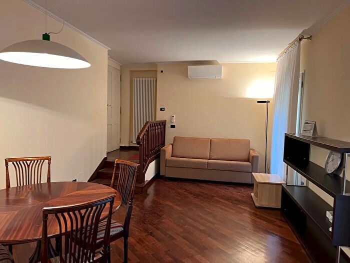 Appartamento bilocale in affitto in Piazza Galileo Galilei, Bologna