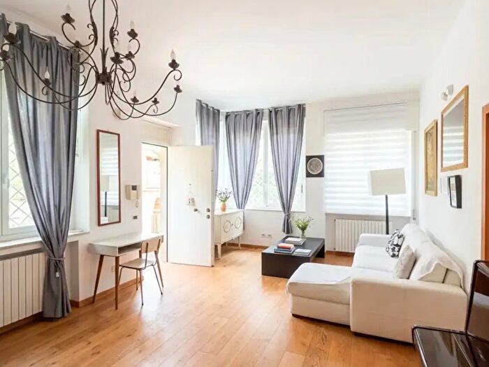 Appartamento trilocale in vendita in Via Marinaccio, Bari