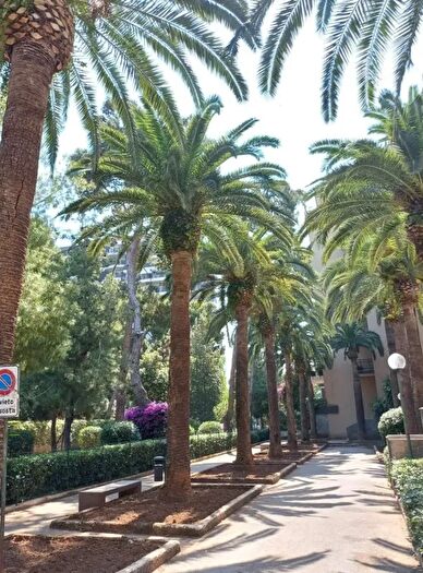 Appartamento trilocale in vendita in Via delle Murge, Bari