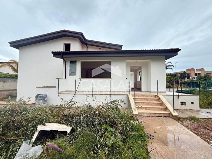 Casa con 6 locali in affitto in Via Liegi, Torre Muzza, Carini