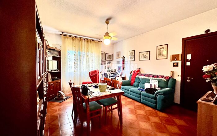 Appartamento con 5 locali in vendita in Via Ferrarese, Bologna