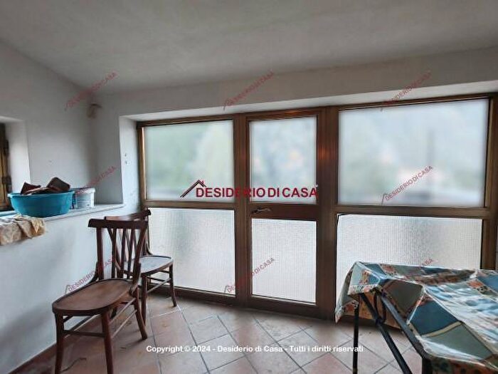 Casa con 5 locali in vendita in Via Gorizia, Isnello