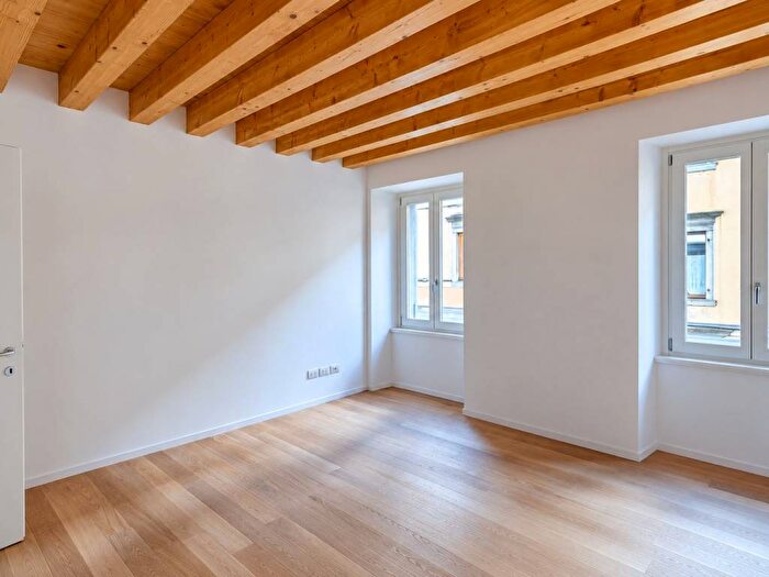 Appartamento con 5 locali in affitto in Via Giusto Muratti, Volpe Villalta, Udine
