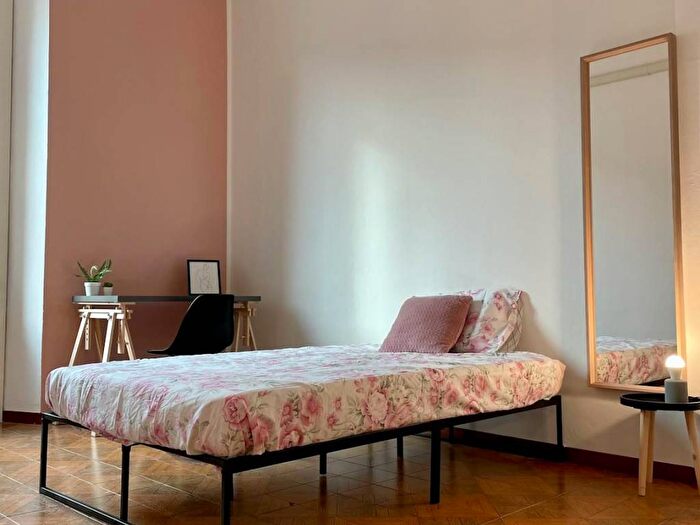 Appartamento quadrilocale in affitto in Via Giuseppe Meda, Pezzotti Meda, Milano