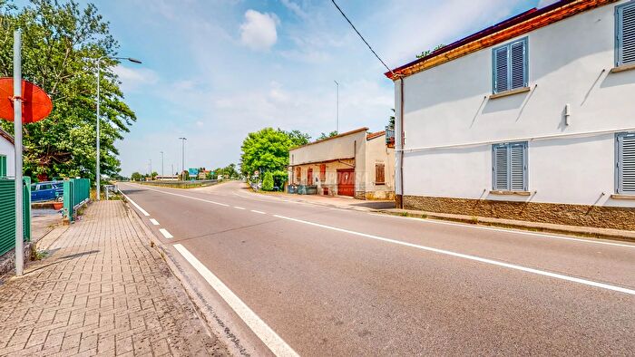 Case in Vendita e in Affitto - 2