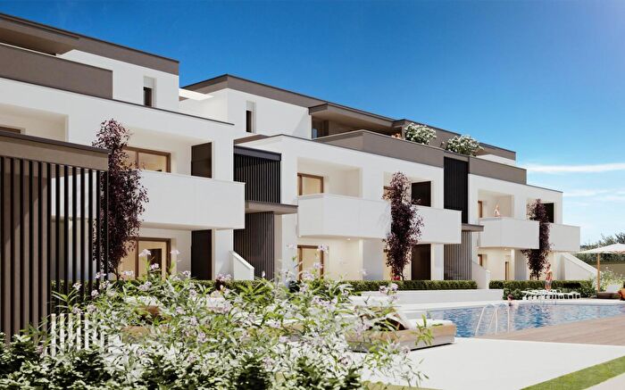 Appartamento trilocale in vendita in Via Fausta, Cavallino Treporti