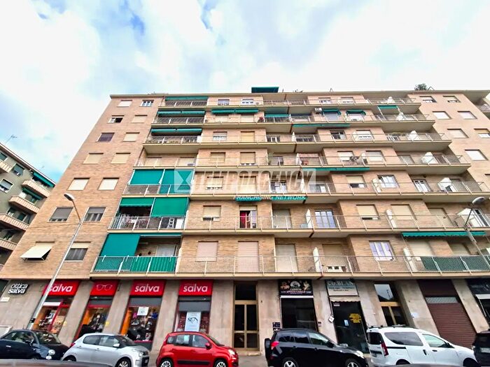 Appartamento trilocale in vendita in Via Monfalcone, Torino