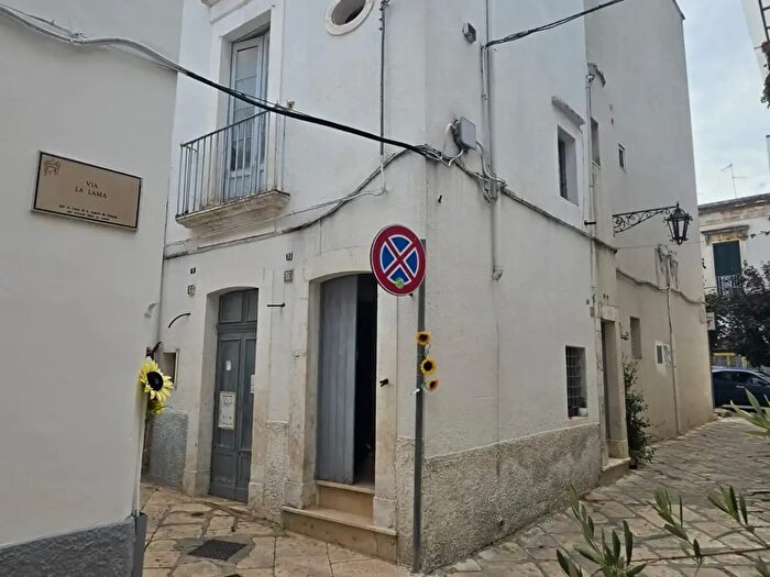 Casa trilocale in vendita in Via Cartaro, Martina Franca