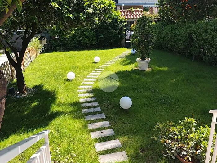 Casa quadrilocale in vendita in Via Ripuaria, Giugliano In Campania