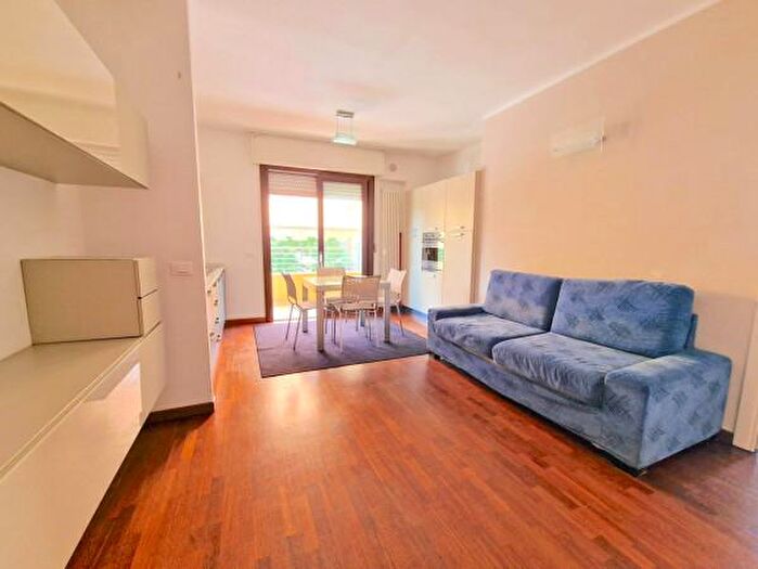 Appartamento trilocale in vendita in Via Romagna, Gabicce Mare