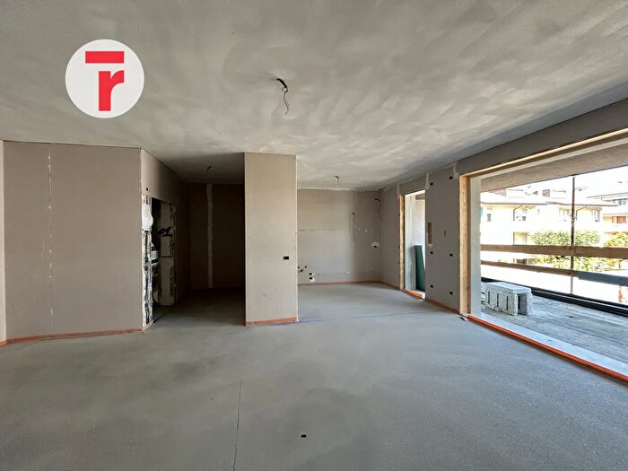 Appartamento quadrilocale in vendita in Via Piccio, Padova