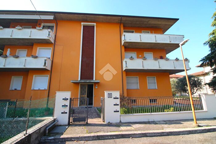 Appartamento con 5 locali in vendita in Via M Antonini, Cesena