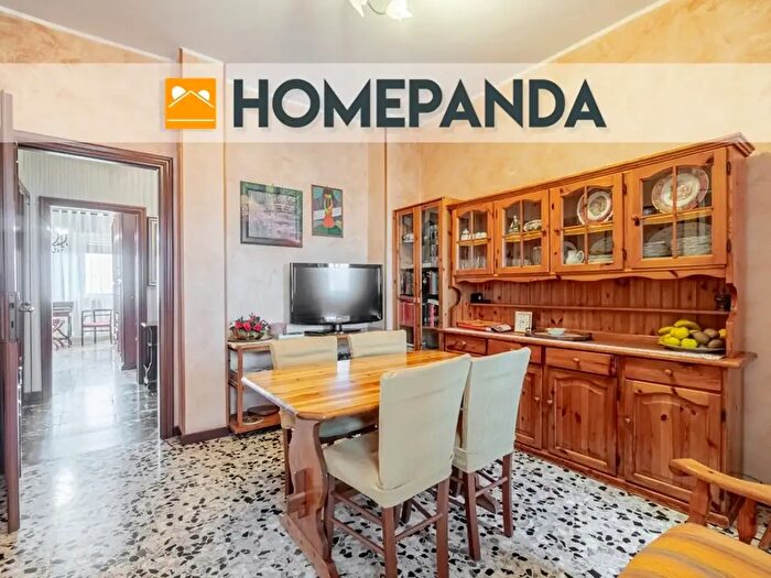 Appartamento trilocale in vendita in Via Lanzo, Torino