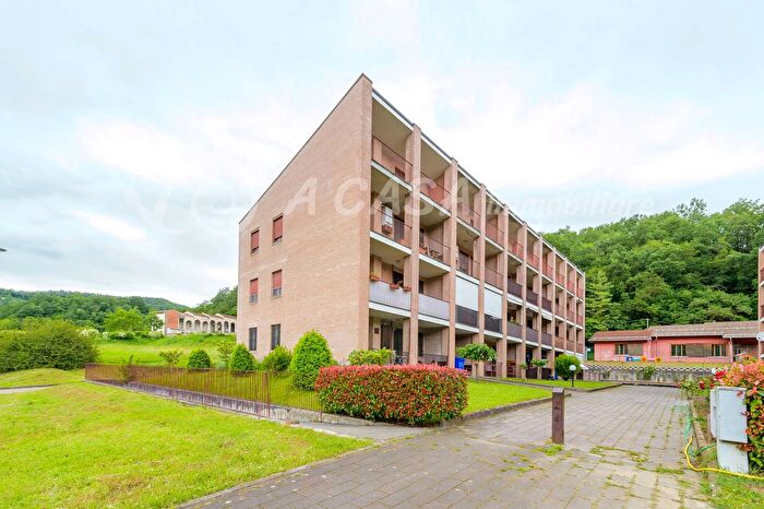 Appartamento quadrilocale in vendita in Strada Valle, Medesano