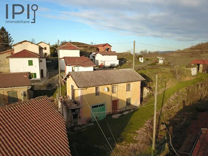 Casa quadrilocale in vendita in Turpino Scaiole, Spigno Monferrato