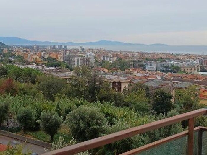 Appartamento quadrilocale in affitto in Parco Degli Aranci, Torrione Alto Sala Abbagnano, Salerno