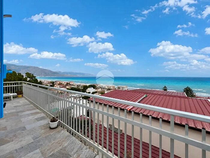 Casa con 7 locali in vendita in Via dei Bucaneve, Alcamo