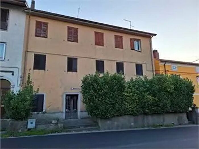 Casa con 15 locali in vendita in Duino Aurisina