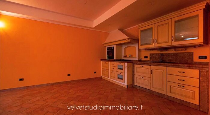 Appartamento con 5 locali in vendita in San Prospero Via G Brodolini, San Prospero