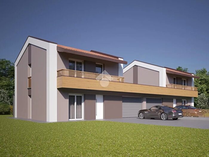 Casa quadrilocale in vendita in Via Resistenza, Corno Di Rosazzo