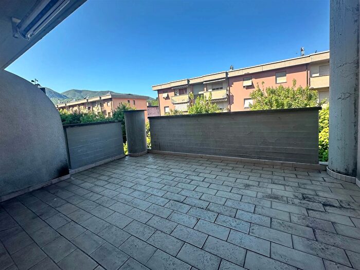 Appartamento con 5 locali in vendita in Viale Resistenza, Aulla