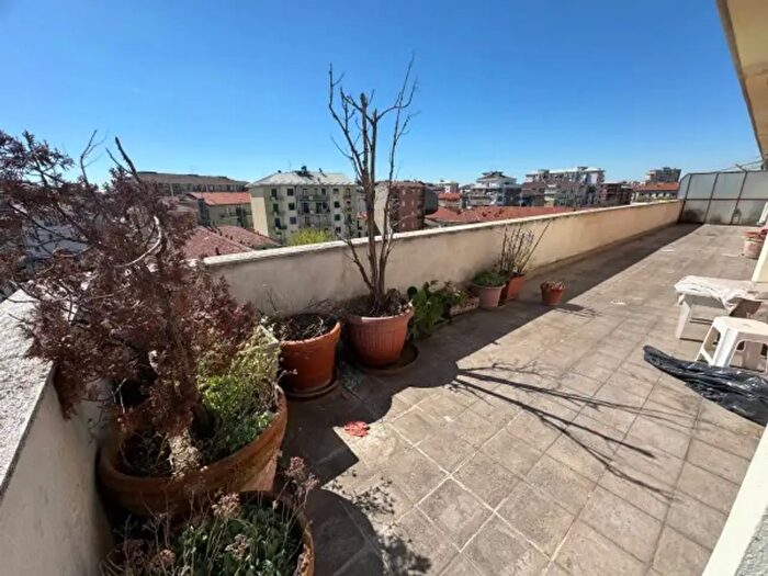 Appartamento con 5 locali in vendita in Alessandria