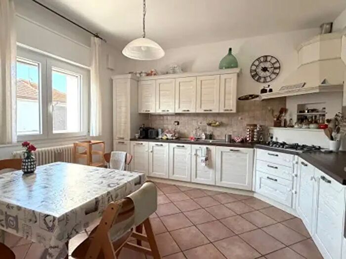 Appartamento con 6 locali in vendita in Riccione