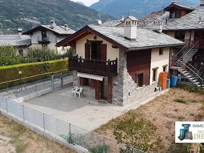 Casa quadrilocale in vendita in La Bagne, Gressan