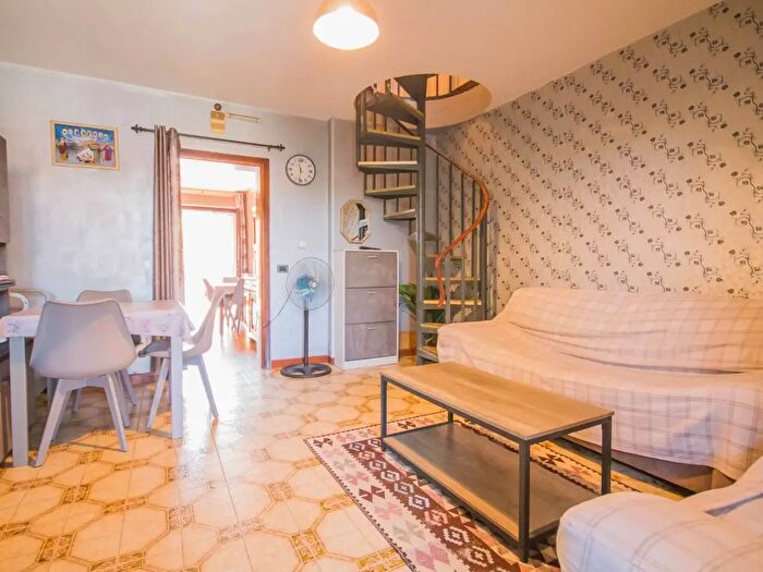 Casa quadrilocale in vendita in Via Dante Alighieri, Trevenzuolo