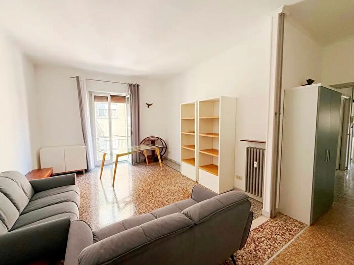 Appartamento trilocale in vendita in Via Francesco Datini, Roma