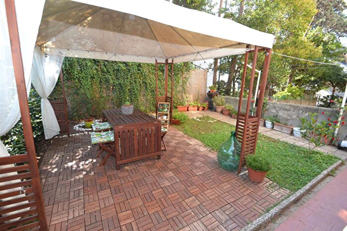 Appartamento con 5 locali in vendita in Rosignano Marittimo