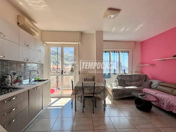 Appartamento trilocale in vendita in Lecco