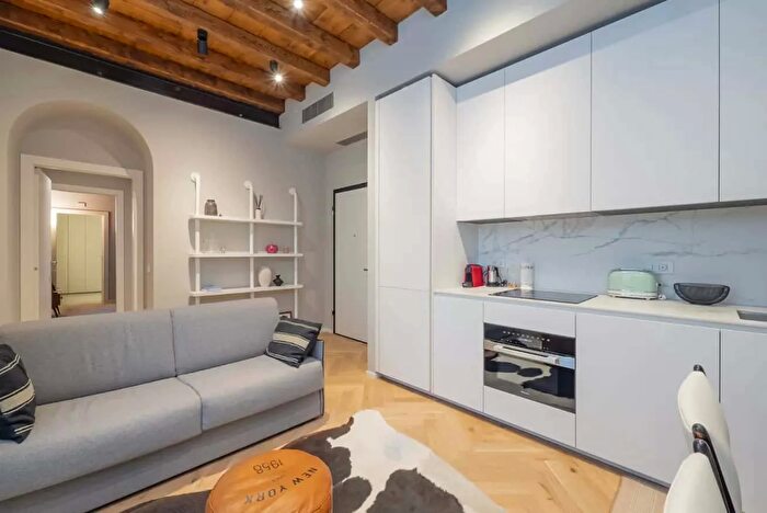 Appartamento monolocale in affitto in Via Matteo Bandello, Milano