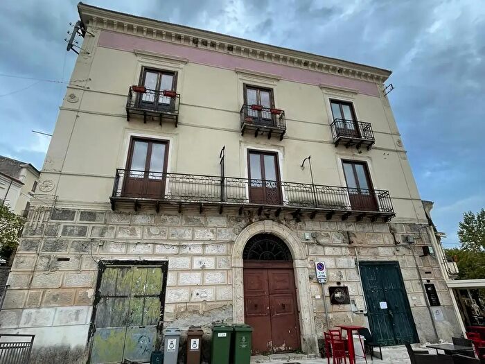 Appartamento quadrilocale in vendita in Piazza Tempone, Capaccio