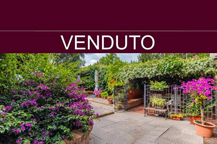 Appartamento con 6 locali in vendita in Piazza Giovenale, Roma