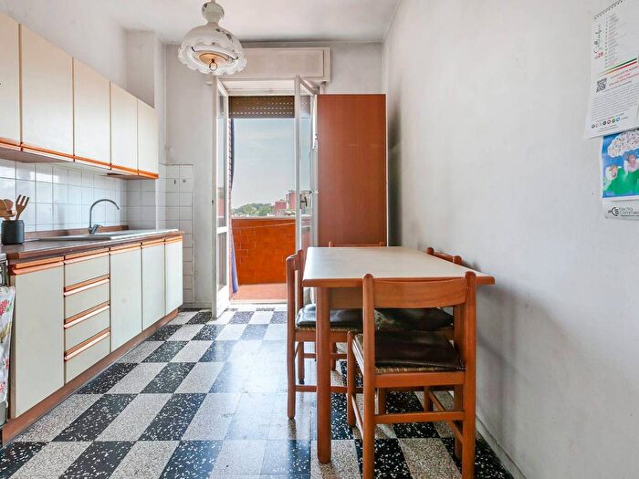 Appartamento trilocale in vendita in Via Derna, Cimiano, Milano