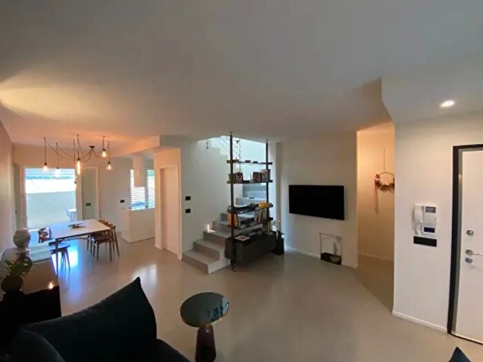 Casa trilocale in vendita in Via Roma, Albinea