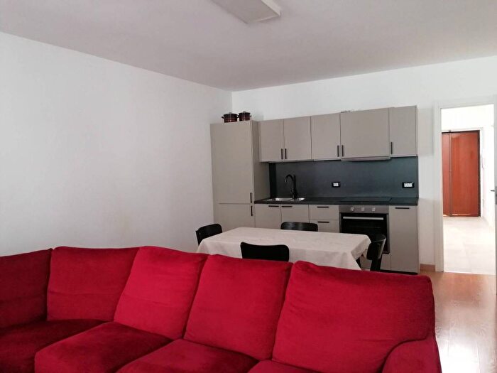 Appartamento trilocale in affitto in Via San Carlo, Centro, Salò