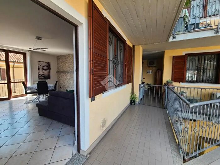 Appartamento bilocale in affitto in Via Villoresi, Vittuone